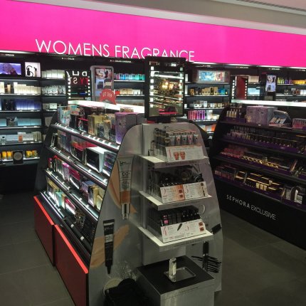 Pictures-Inside-First-Sephora-Store-Sydney-Australia (1)